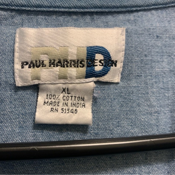 Women’s Denim Vest. Very vintage with nice embroidery on the front. - Picture 2 of 3